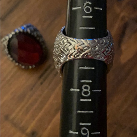 SET OF 2 costume rings - Picture 9 of 9